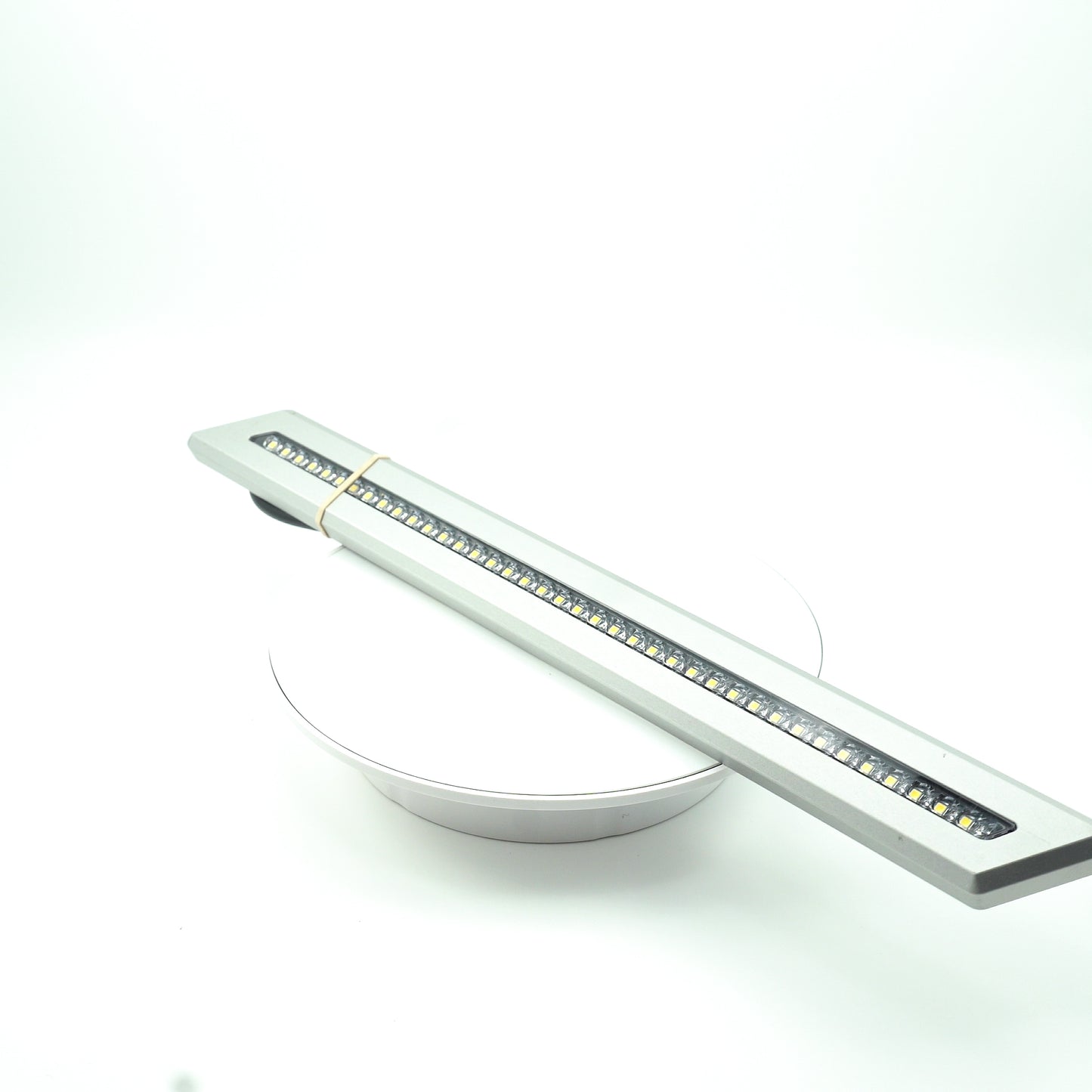 2020-2023 Paragon DOCKING LIGHT LOWER PORT