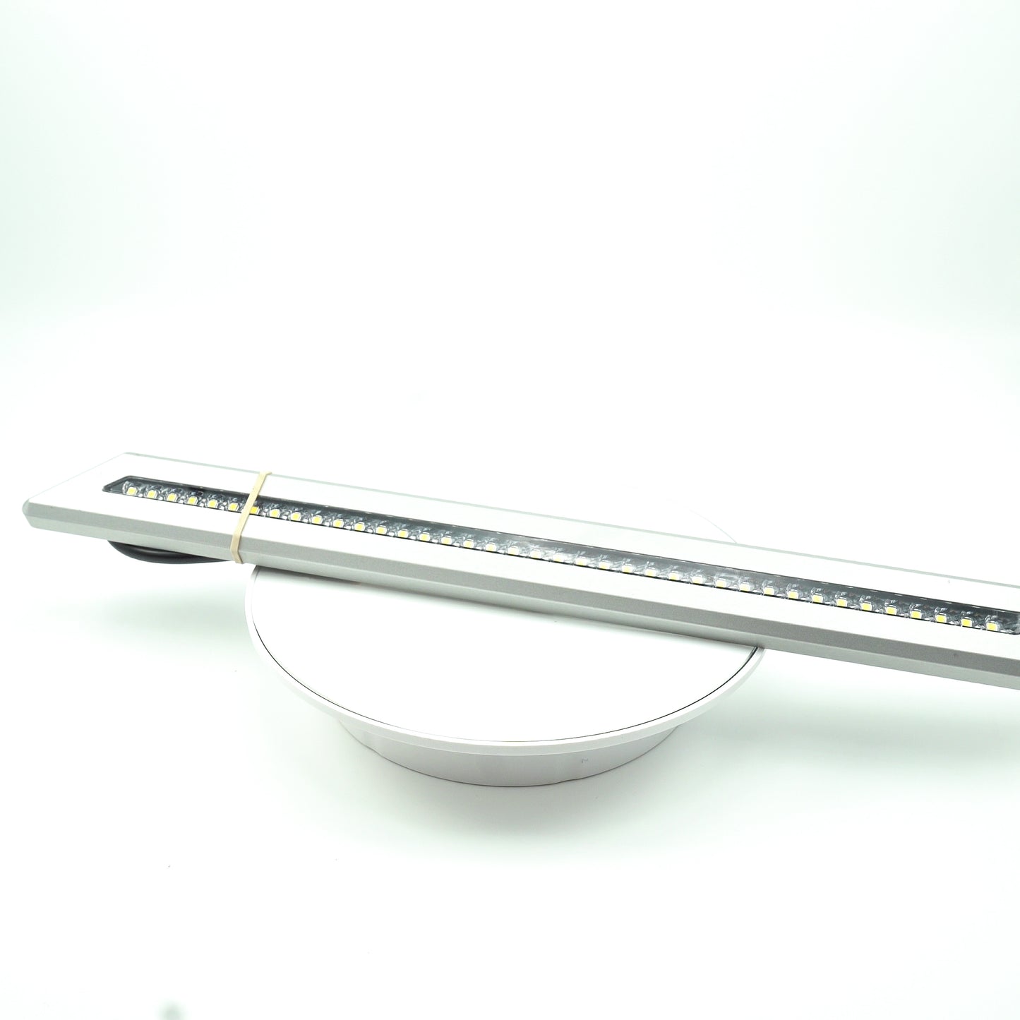 2020-2023 Paragon DOCKING LIGHT LOWER PORT