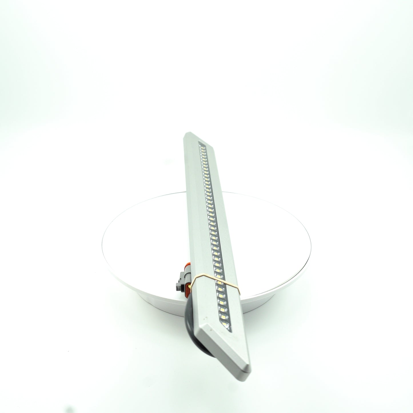 2020-2023 Paragon DOCKING LIGHT LOWER PORT