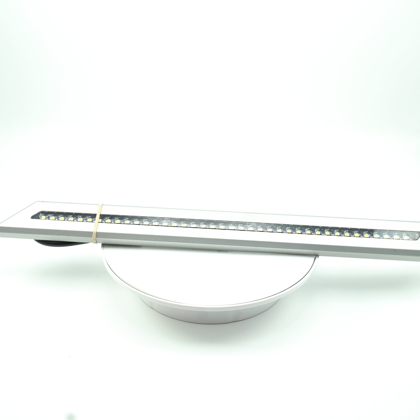 2020-2023 Paragon DOCKING LIGHT LOWER PORT