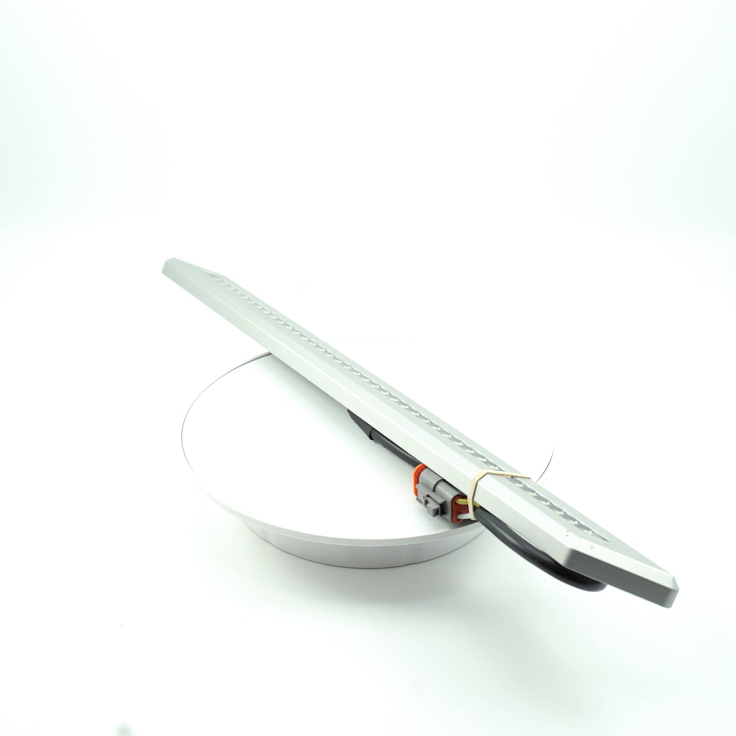 2020-2023 Paragon DOCKING LIGHT LOWER PORT
