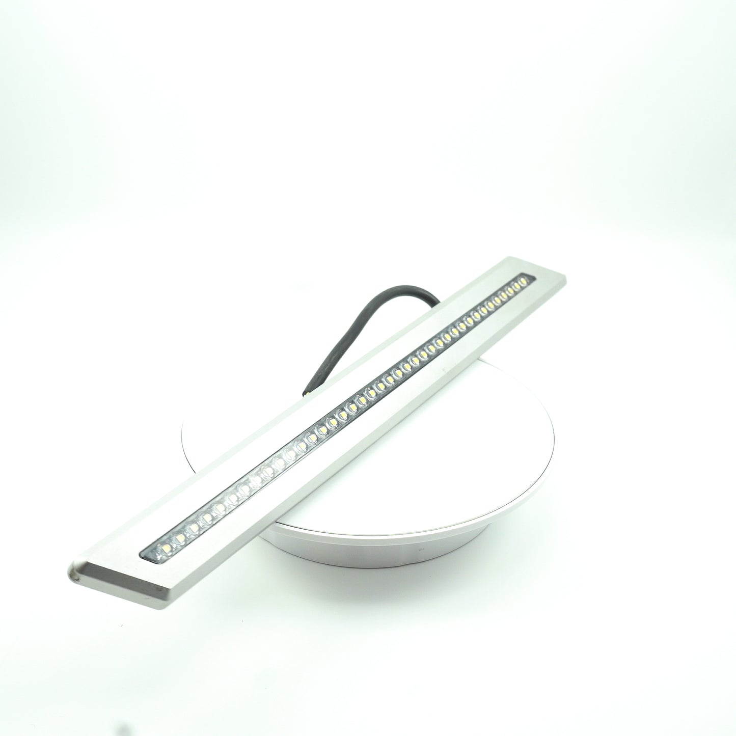 2020-2023 Paragon DOCKING LIGHT LOWER STBD