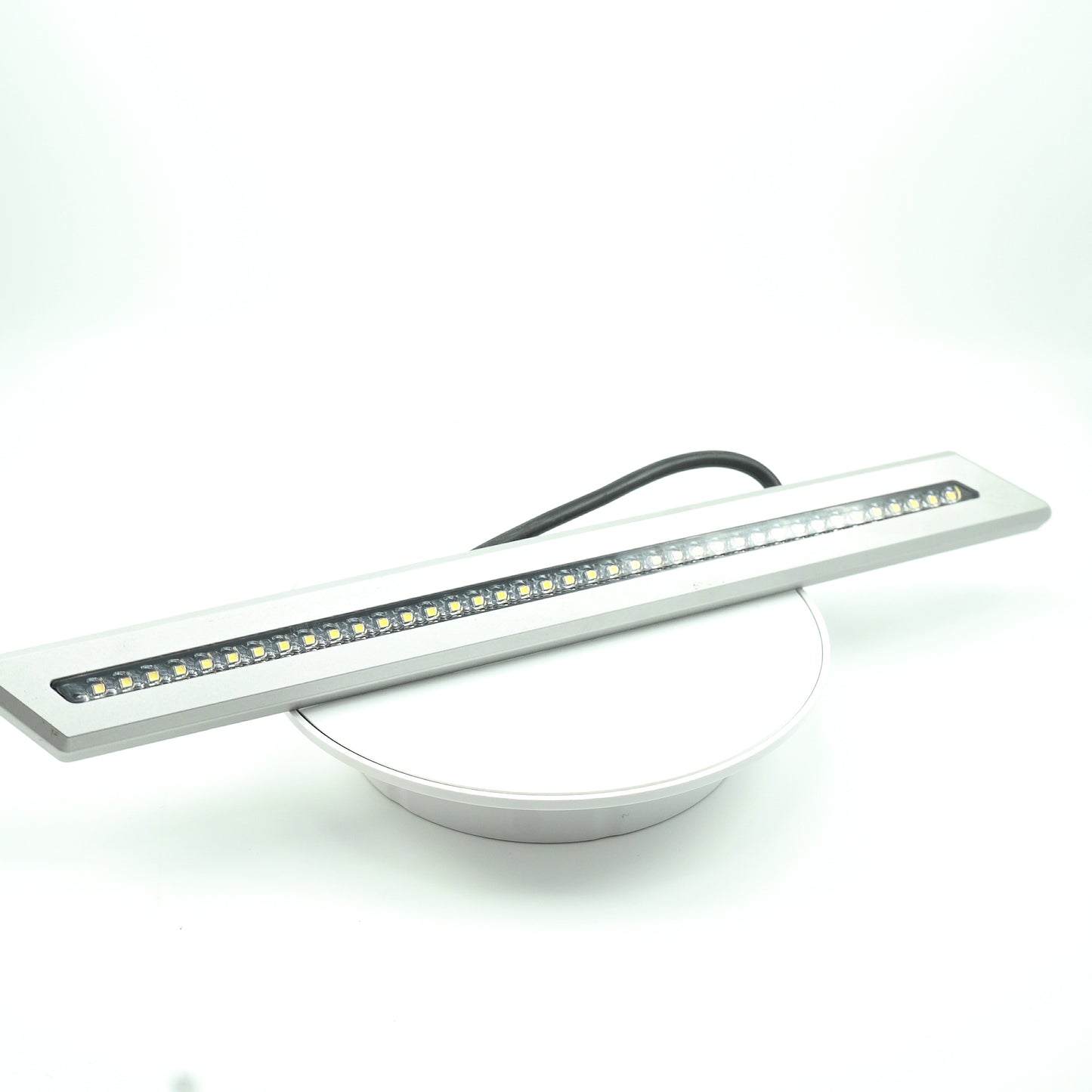 2020-2023 Paragon DOCKING LIGHT LOWER STBD