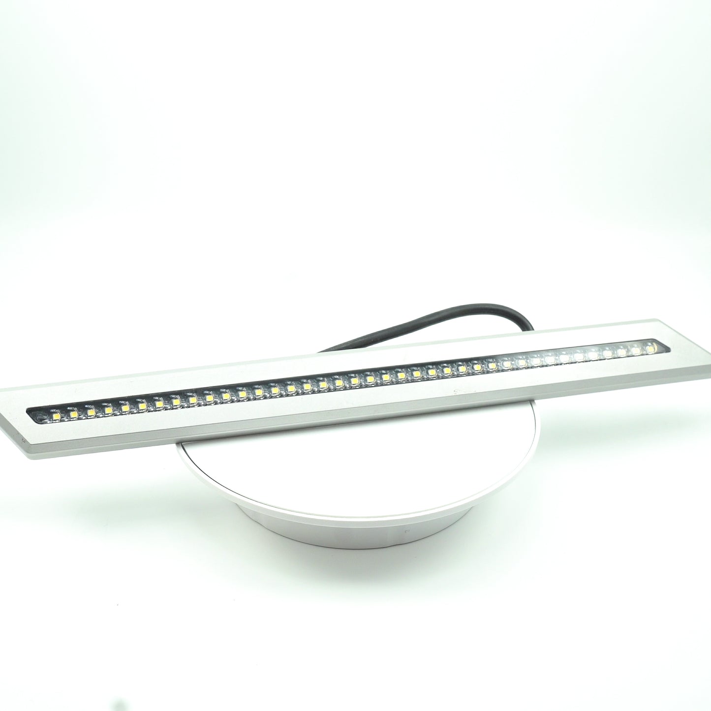 2020-2023 Paragon DOCKING LIGHT LOWER STBD