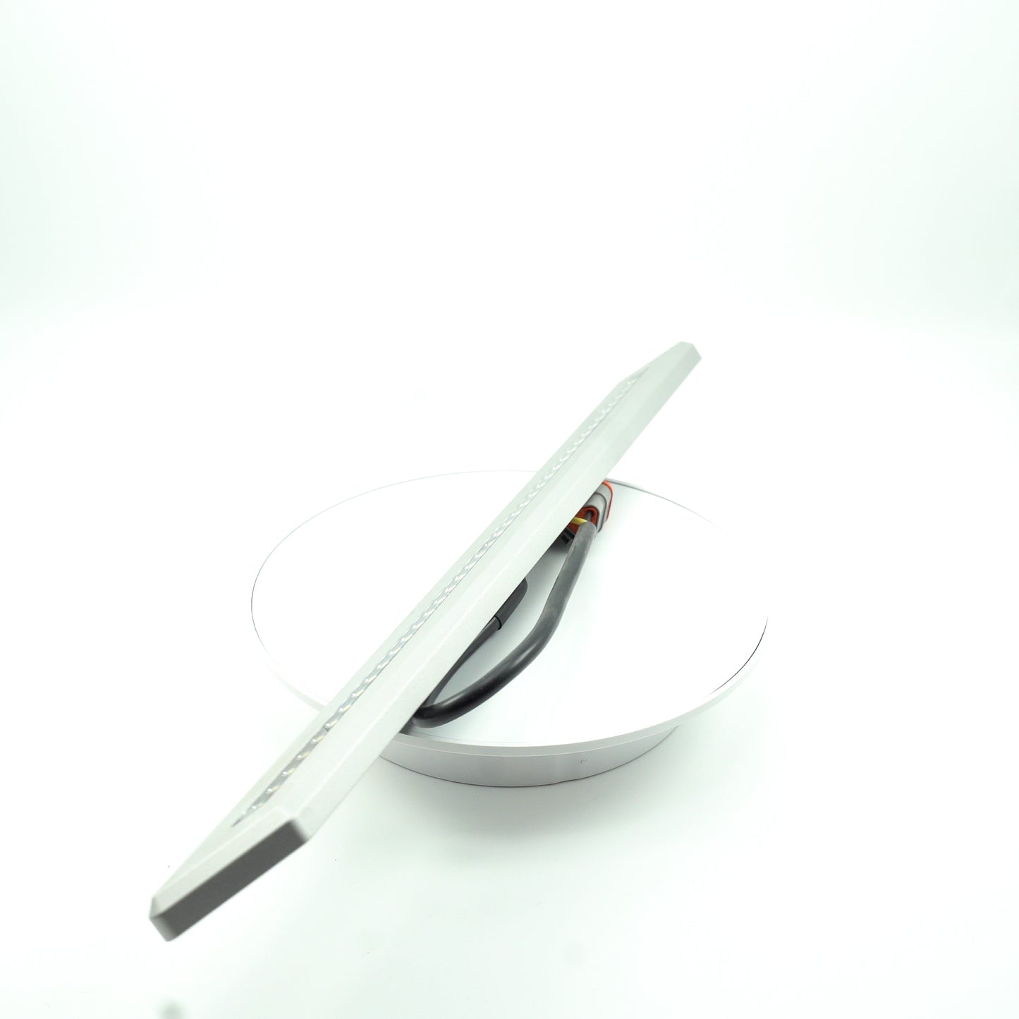 2020-2023 Paragon DOCKING LIGHT LOWER STBD