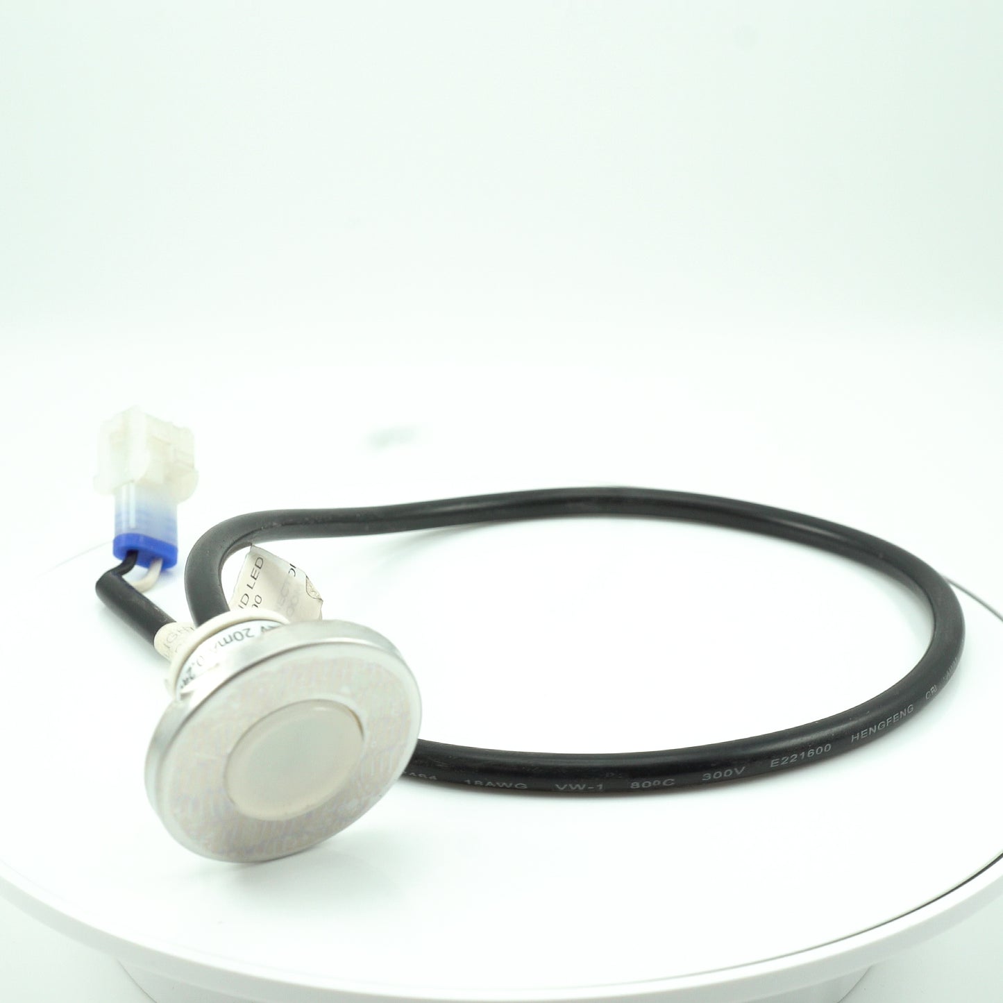COURTESY LIGHT, ROUND LED W/ CONNECTOR 2013-2017
